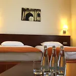 Hotel Arena Expo 2*